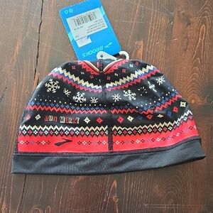 NWT Brooks "Run Merry" Ugly Sweater Beanie – Festive Running Hat